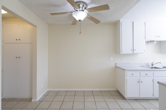 Photo - Century Arms Apartments