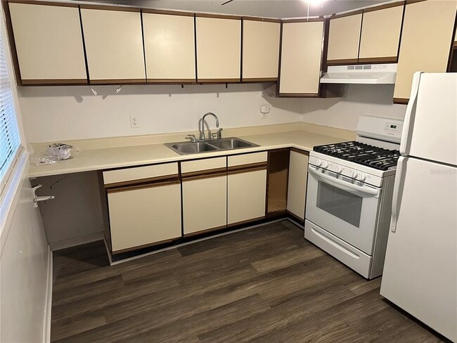 Photo - 1109 Willow Ave