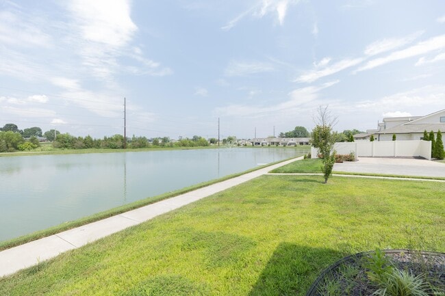 Photo - 3390 White Oak Trl