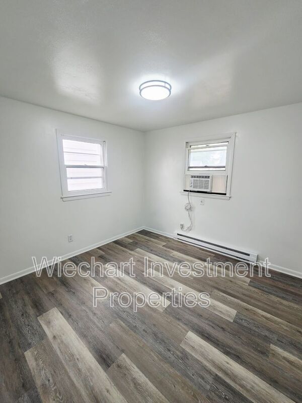 Photo - 616 S Clay St