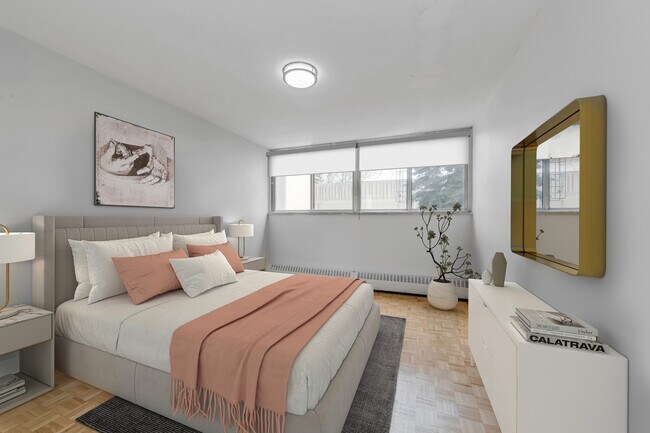 Photo - 1230 Whiteoaks Blvd