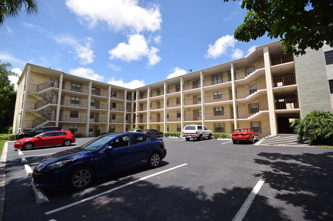 Photo - 501 SW 11th Pl Unit 204