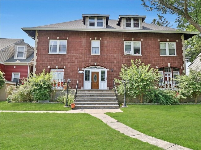 Photo - 12 Lincoln Pl Apartment Unit 1C