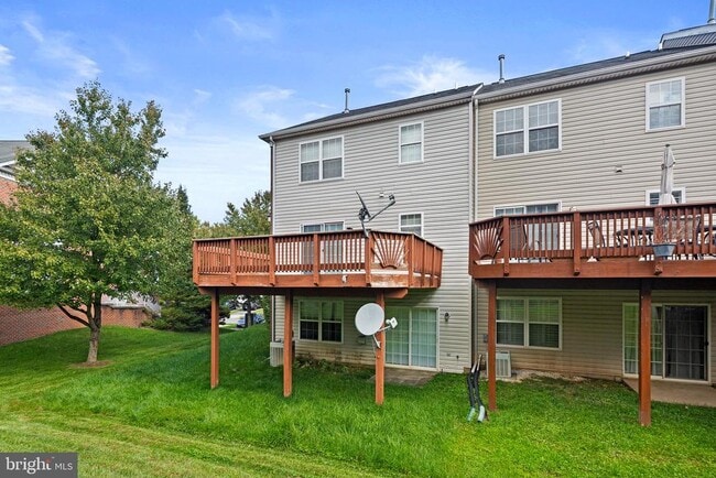 Photo - 4712 Ashforth Way
