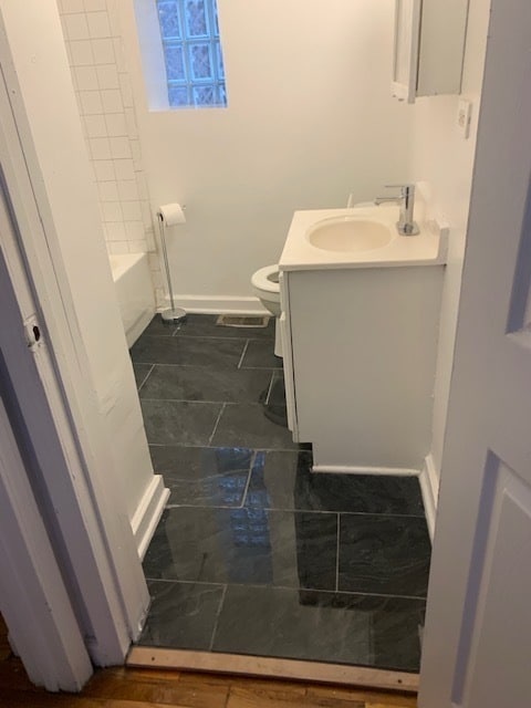 Photo - 127 E 59th St