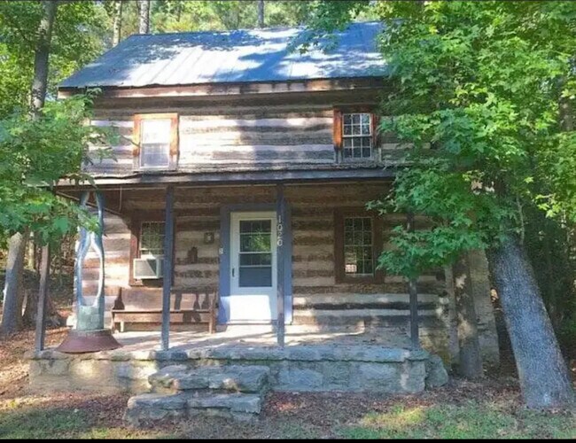 Photo - 1020 Shanti Rd