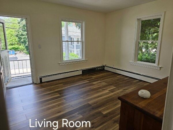 Building Photo - 37 Richelieu St Rental