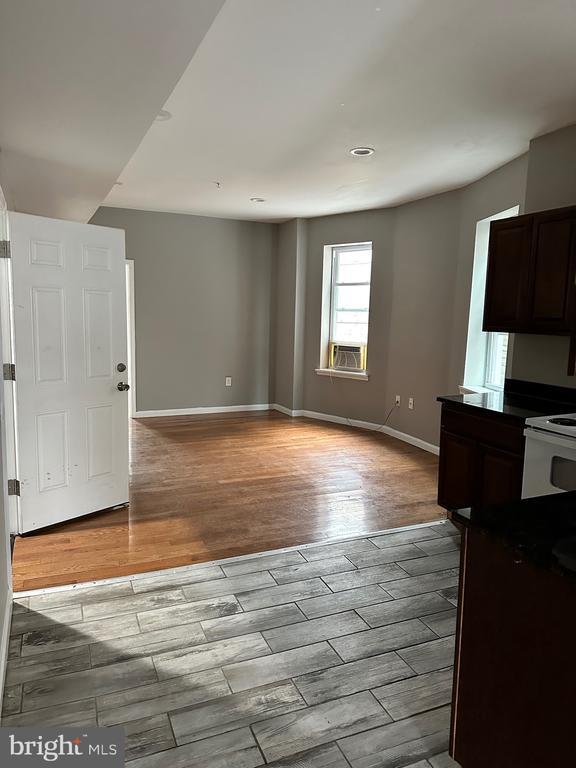 Photo - 5113 Chester Ave