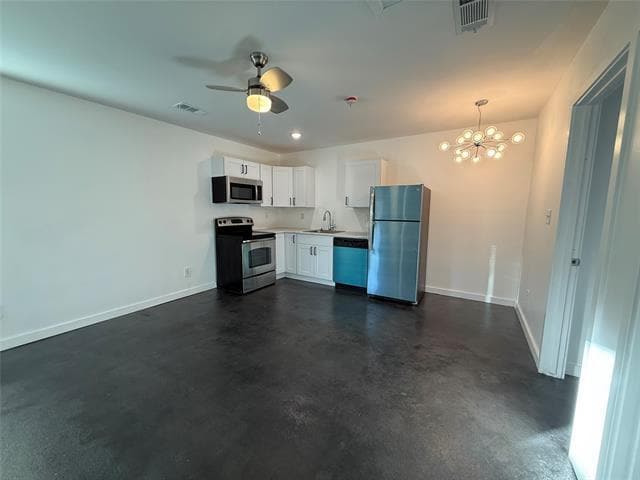 Photo - 1135 Holly Glen Cir