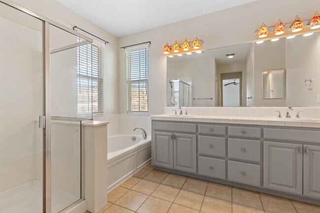 Photo - 20863 Grapevine Dr