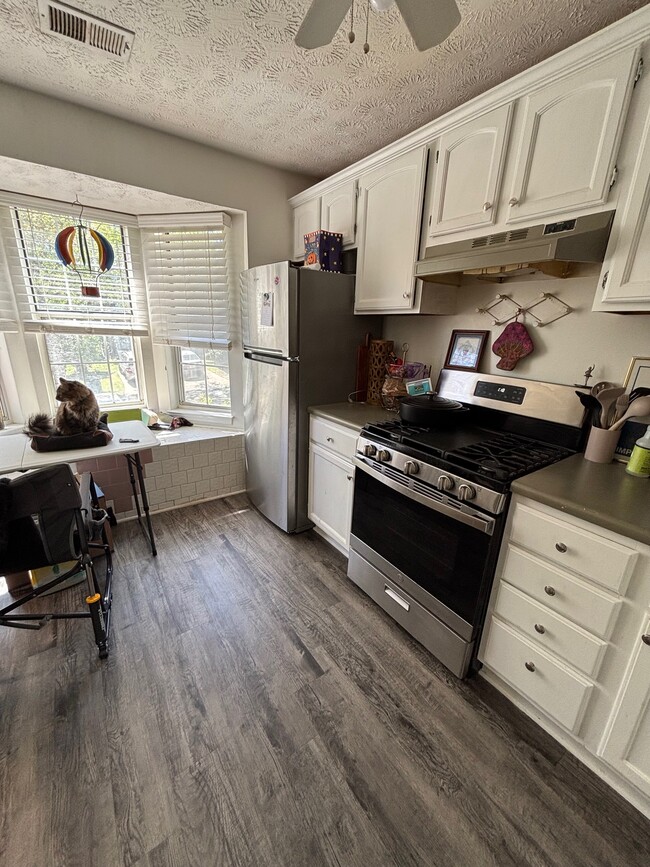 Photo - 1854 Grant Ct NW