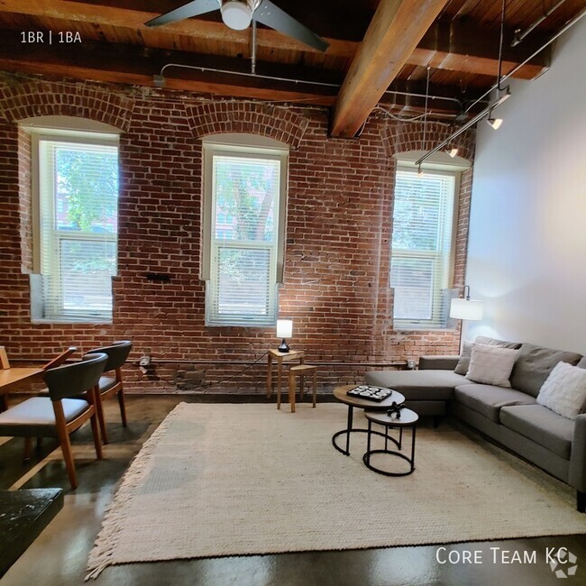 Building Photo - LARGE LOFT IN RIVERMARKET Unit 101