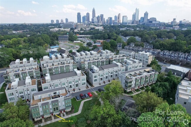 Building Photo - 327 Uptown W Dr Rental