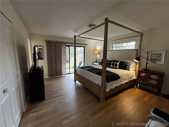 Photo - 2453 SW Murphy Rd