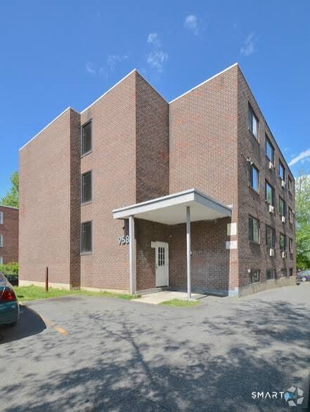 Building Photo - 958 Wethersfield Ave Unit 202