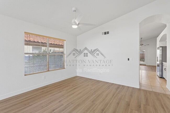 Photo - 9841 W Tonopah Dr