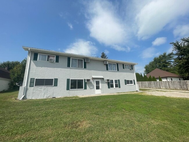 Building Photo - 375 3rd Ave Unit 2