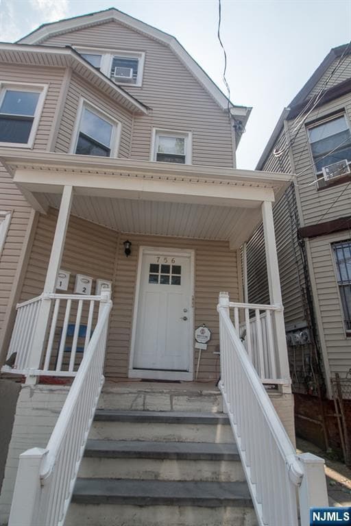 Building Photo - 756 S 17th St Unit 1-1 Rental