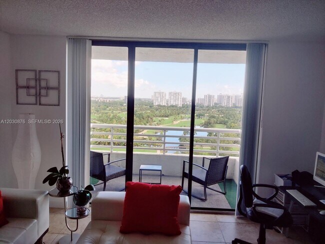 Photo - 3300 NE 192 St Unidad 1811