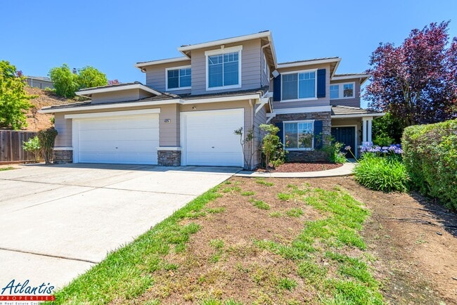 Building Photo - California Oak Creek Home | Desirable Location