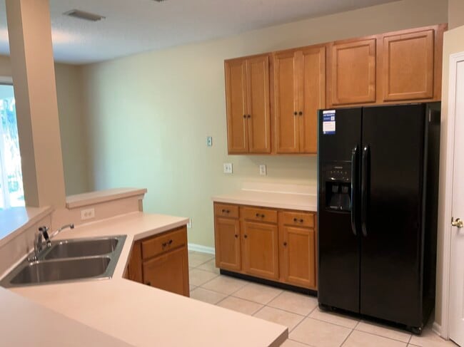 Photo - 1982 Protection Pt