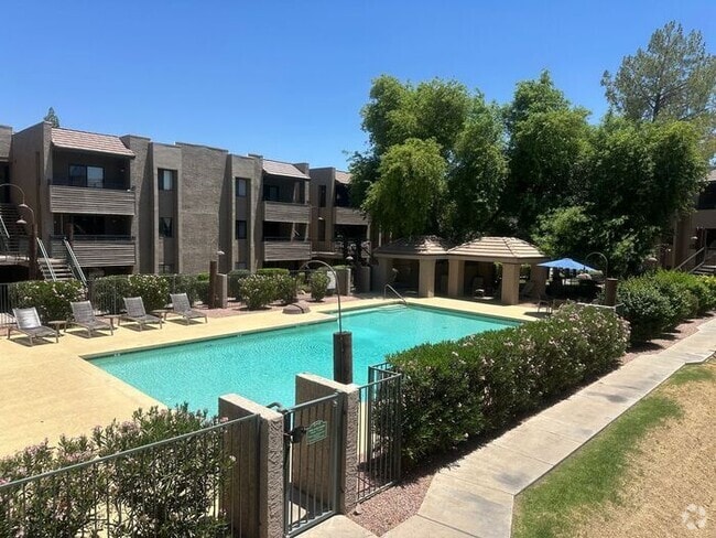 Building Photo - 2 Bed 2 Bath Condo in Old Town Scottsdale Unit 258