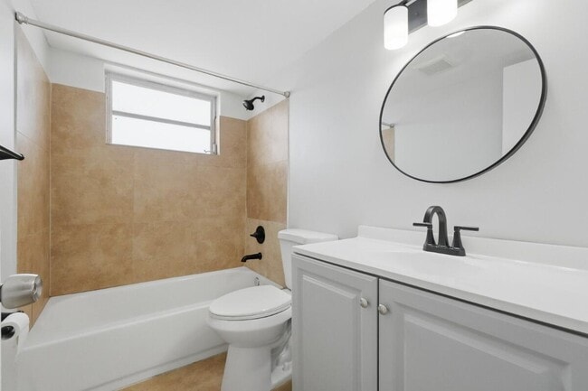Photo - 6191 SW 37th St Unidad 210