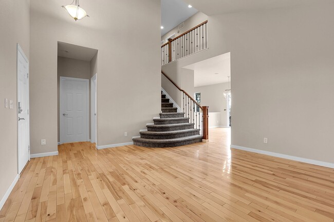 Photo - Amazing 5-bedroom, 3-bath, 2 car garage in...
