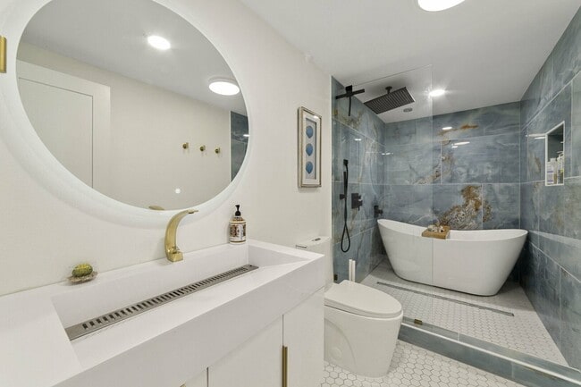 Photo - 260 E Driftwood Shores Rd