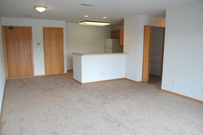 Photo - Riverwalk Apartments