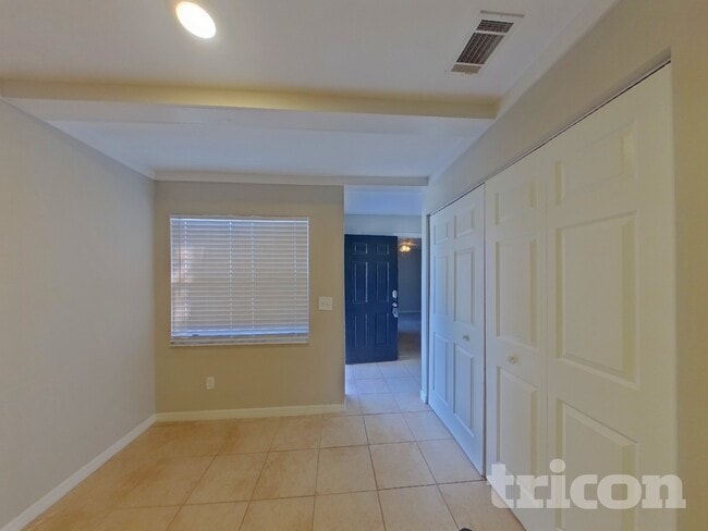 Photo - 1005 Park St