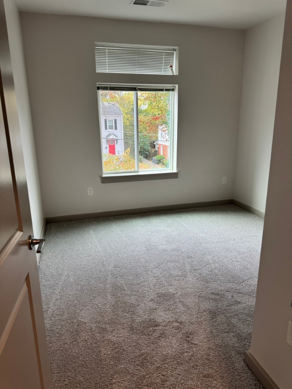 Photo - 2317 Huntington Ave Unidad 418