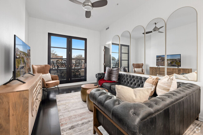 Building Photo - 609 W Dickson St Unit FL5-ID1221927P Rental