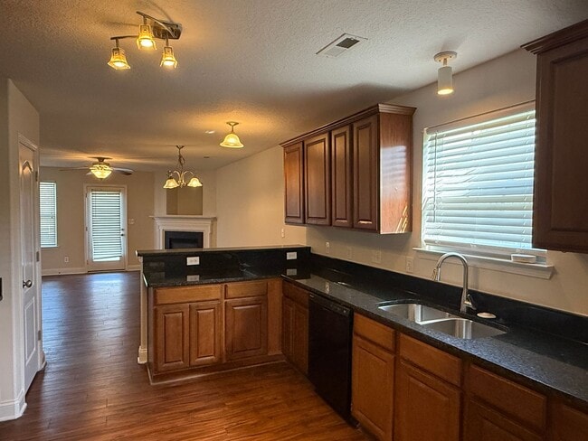 Photo - 7516 April Mist Trail