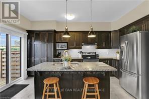 Photo - 2040 Shore Rd