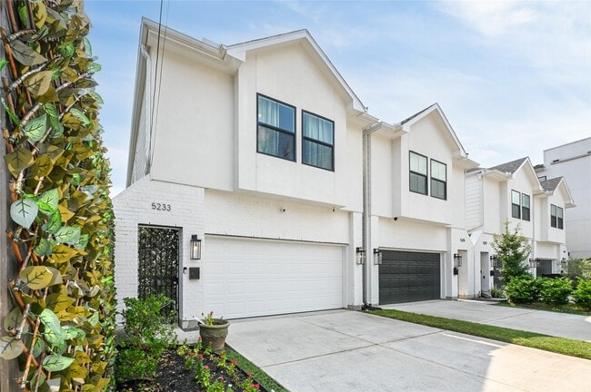 Photo - 5233 Darling St