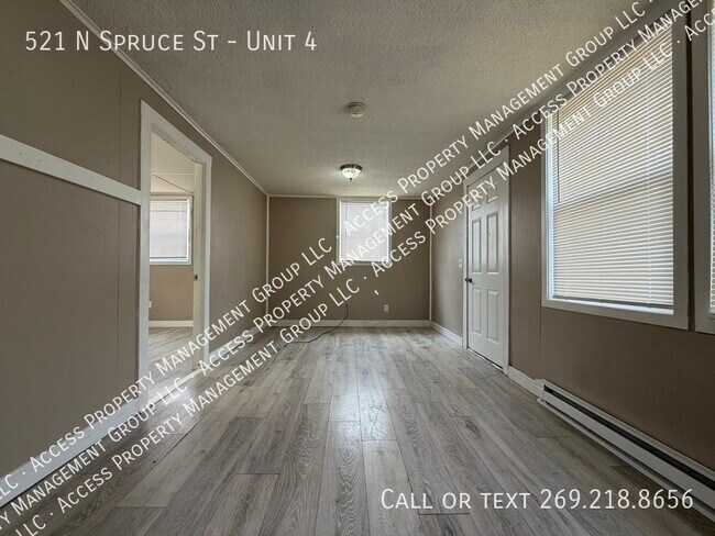 Photo - 521 Spruce St Unit 4