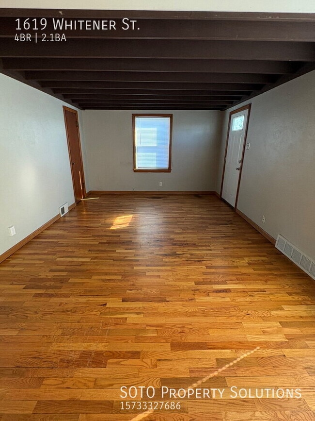 Photo - 1619 Whitener St