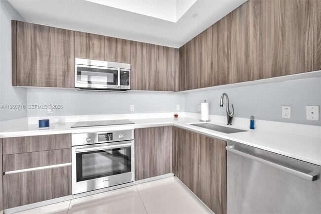 Photo - 488 NE 18th St Unit PH02