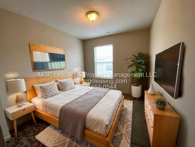 Photo - Fall into Comfort and Style at South Garde...