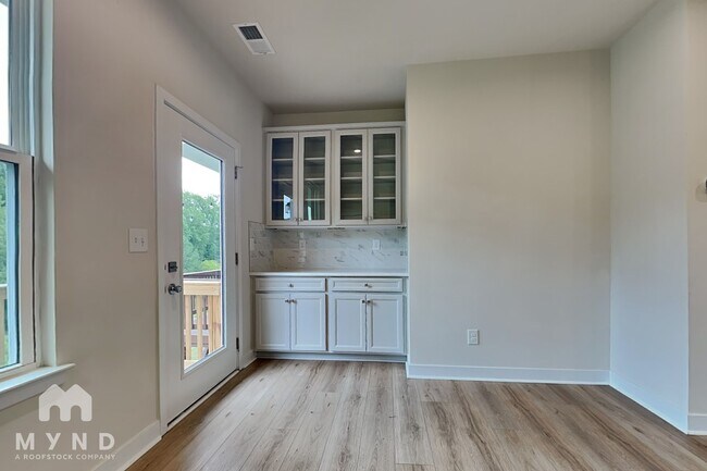 Photo - 3306 Beeler Ln