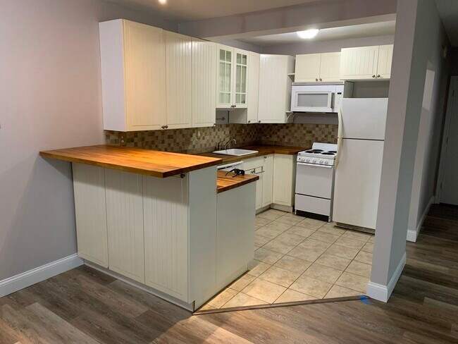 Photo - 980 Plain St Unit 12