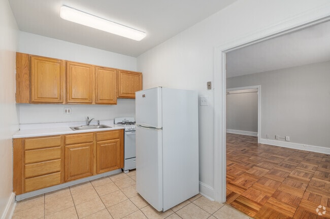Studio - 391SF - Kitchen
