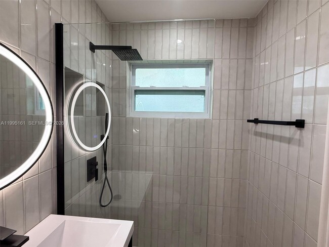 Photo - 345 Michigan Ave Unit 5