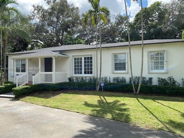 Photo - 7550 SW 67th Ave (South Miami, FL)