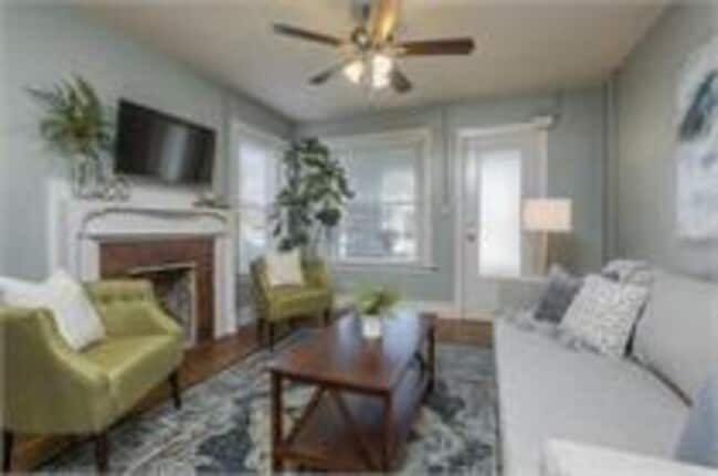 Building Photo - 3716 Warwick Blvd Rental