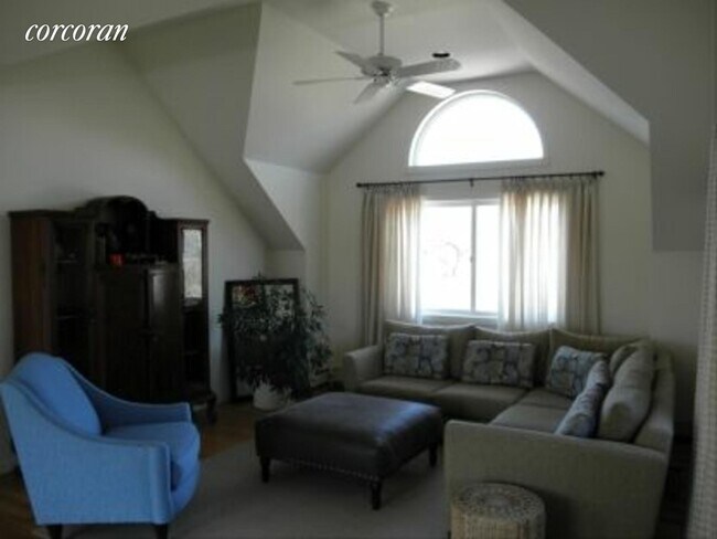 Photo - 6 Jefferson Rd