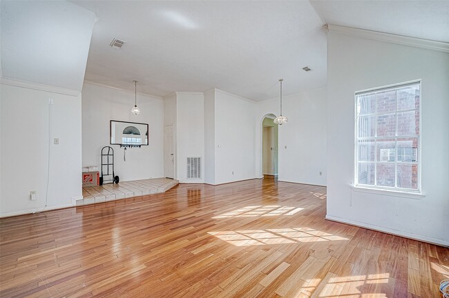 Photo - 7030 River Garden Dr