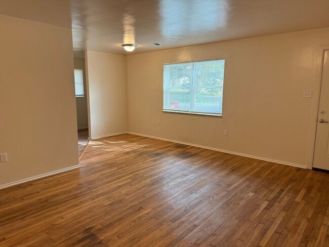 Photo - [03815W] Unidad 03817W