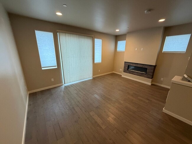 Photo - Renton Highlands newer 2bd Townhome For Rent!